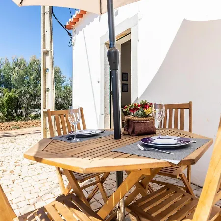 Akivillas Rest * טאווירה